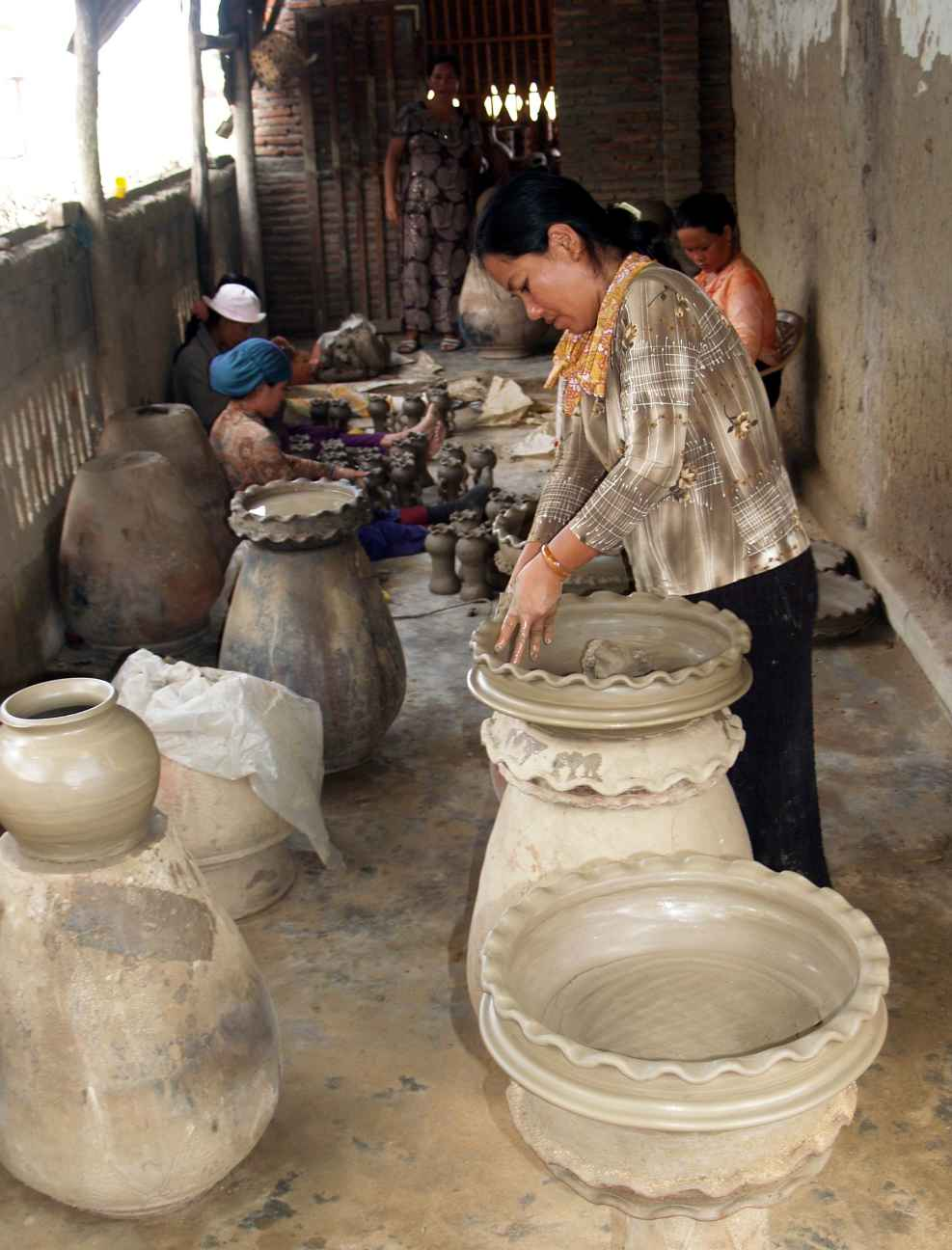 Traditional culture of Cham women in Ninh Thuan province introduced