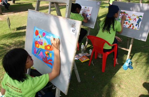 Ho Chi Minh city Final round of painting contest on sea and islands environment