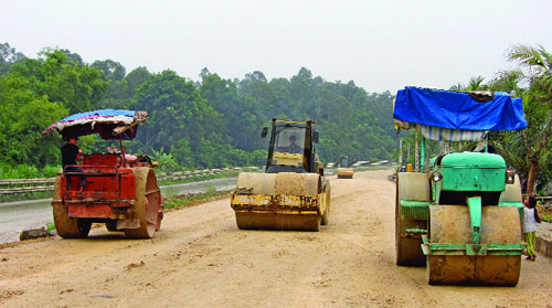 Đảm bảo hoàn thành đúng tiến độ Dự án mở rộng quốc lộ 1A đoạn Thanh Hóa – Cần Thơ và đường Hồ Chí Minh đoạn qua Tây Nguyên