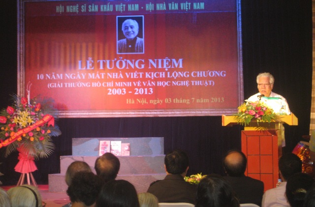 Tưởng niệm 10 năm ngày mất nhà viết kịch Lộng Chương