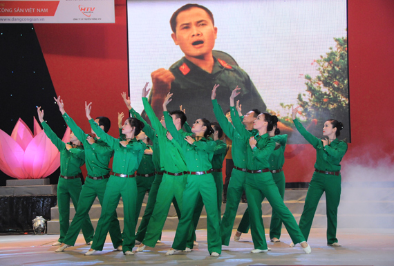 Chương trình giao lưu nghệ thuật “Màu hoa đỏ” lần thứ 6