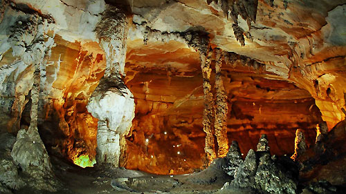 Phong Nha caves - heaven on earth