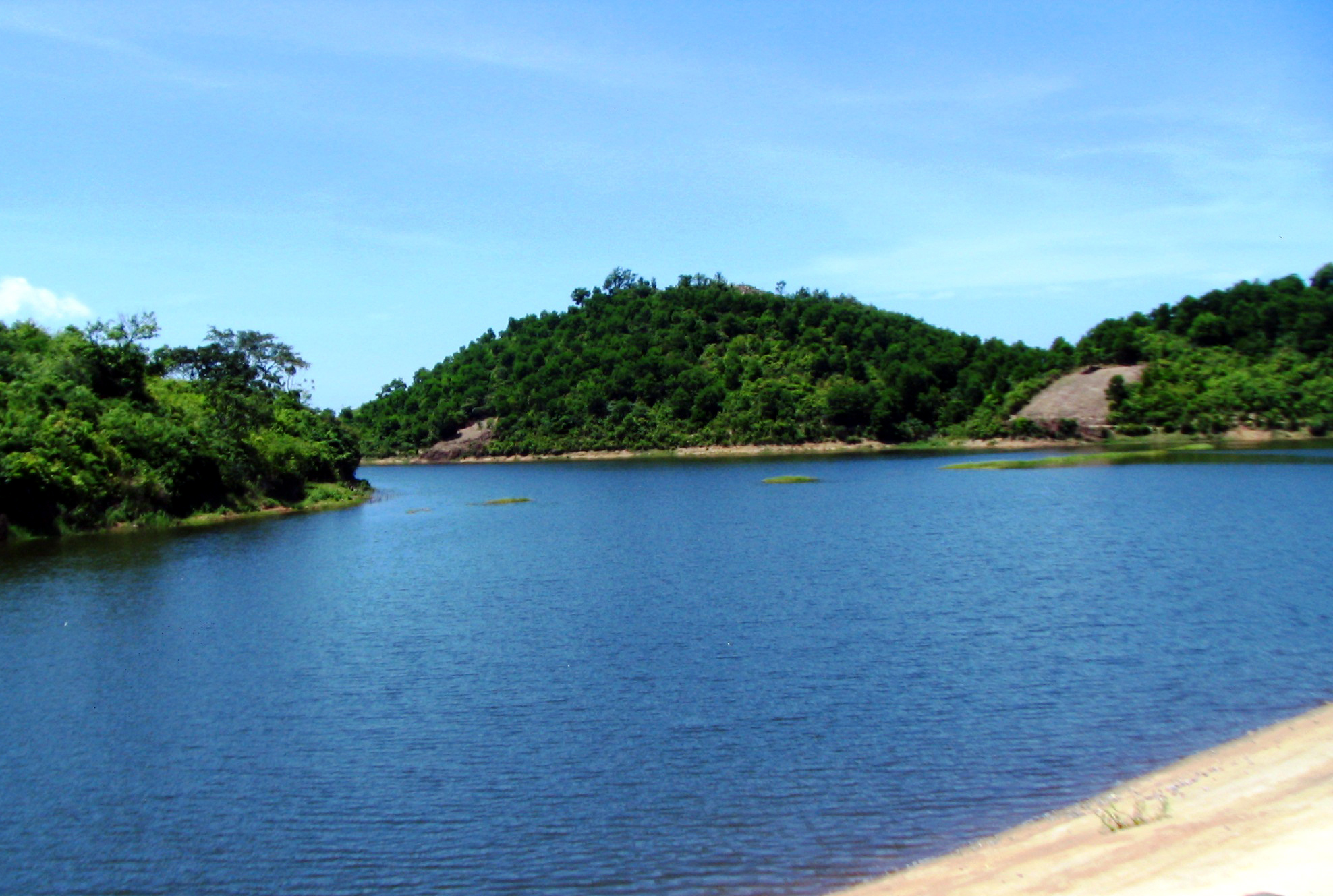 广宁省打造美食区、纪念品展销区以丰富旅游服务产品