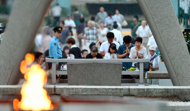 Hiroshima Le Japon commémore le 68e anniversaire du bombardement