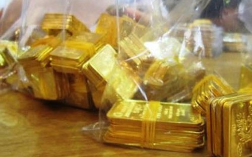 Sáng 30 8 tiếp tục đấu thầu 20 000 lượng vàng