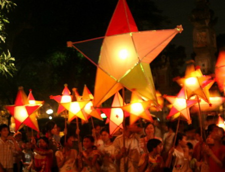 Mid-autumn festival 2013 set for mid September in Hanoi