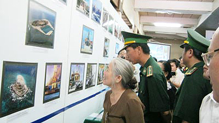 Exposition photographique itinérante Dong Nai vers la mer et les îles du pays