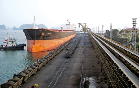 Seeking operation mechanism for Vietnam’s seaports system