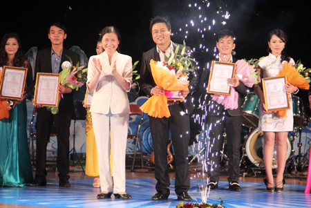 Khởi động cuộc thi Tiếng hát Hữu nghị Việt - Trung lần thứ IV 2013