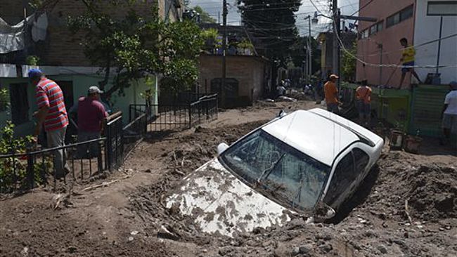 Ingrid and Manuel storms hit Mexico