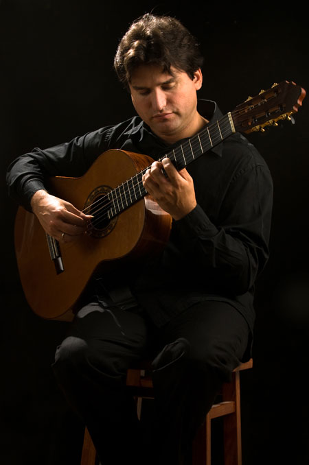 Tài năng guitar của Mỹ biểu diễn tại Việt Nam