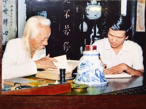 Trân Dình Son, la passion des objets anciens