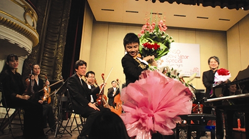 Thê Vinh, jeune pianiste prometteur et porteur d espoir