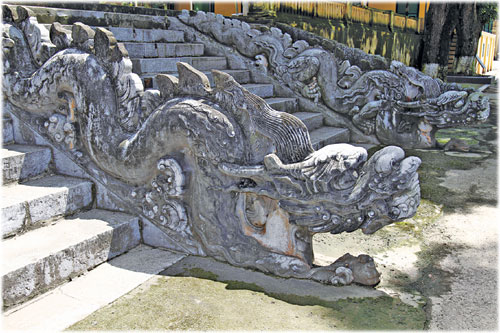 Proposal to study the reinstatement of Kinh Thien Palace