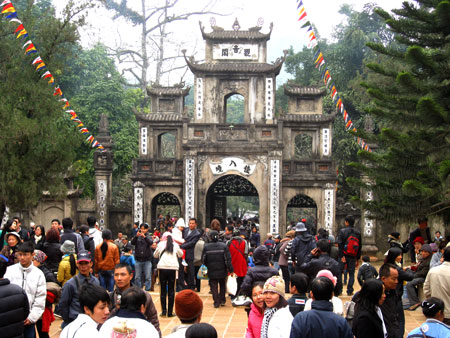 Huong Pagoda festival to open on the sixth day of first lunar month