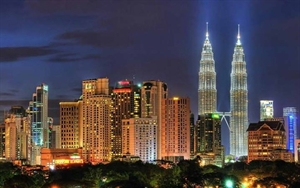 Tourists flock to Malaysia on first day of VMY 2014