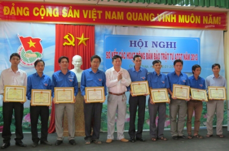Đồng Tháp Lực lượng thanh niên tham gia có hiệu quả các hoạt động đảm bảo trật tự ATGT