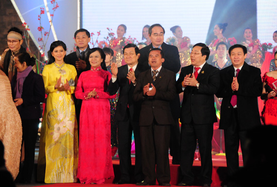 Xuân quê hương 2014 Đầm ấm, sum vầy, tỏa sáng