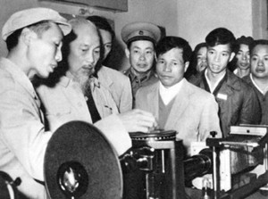 Exposition photographique pour le 50è anniversaire de la dernière visite du Président Ho Chi Minh au Thai Nguyen