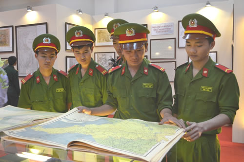 Đắk Lắk Triển lãm “Hoàng Sa, Trường Sa là của Việt Nam - những bằng chứng lịch sử”