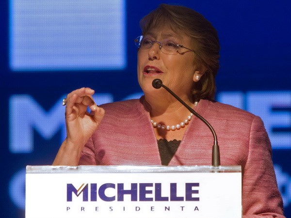 Chilean President Bachelet names cabinet