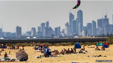 Australia hit by 250 wildfires in one day