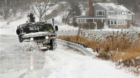 Snowstorm in US kills at least 15