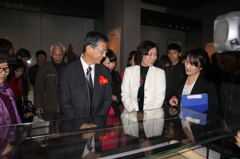 Des antiquités japonaises présentées au Vietnam