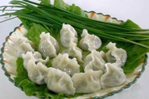 Traditional foods for New Year celebrations in Asian countries
