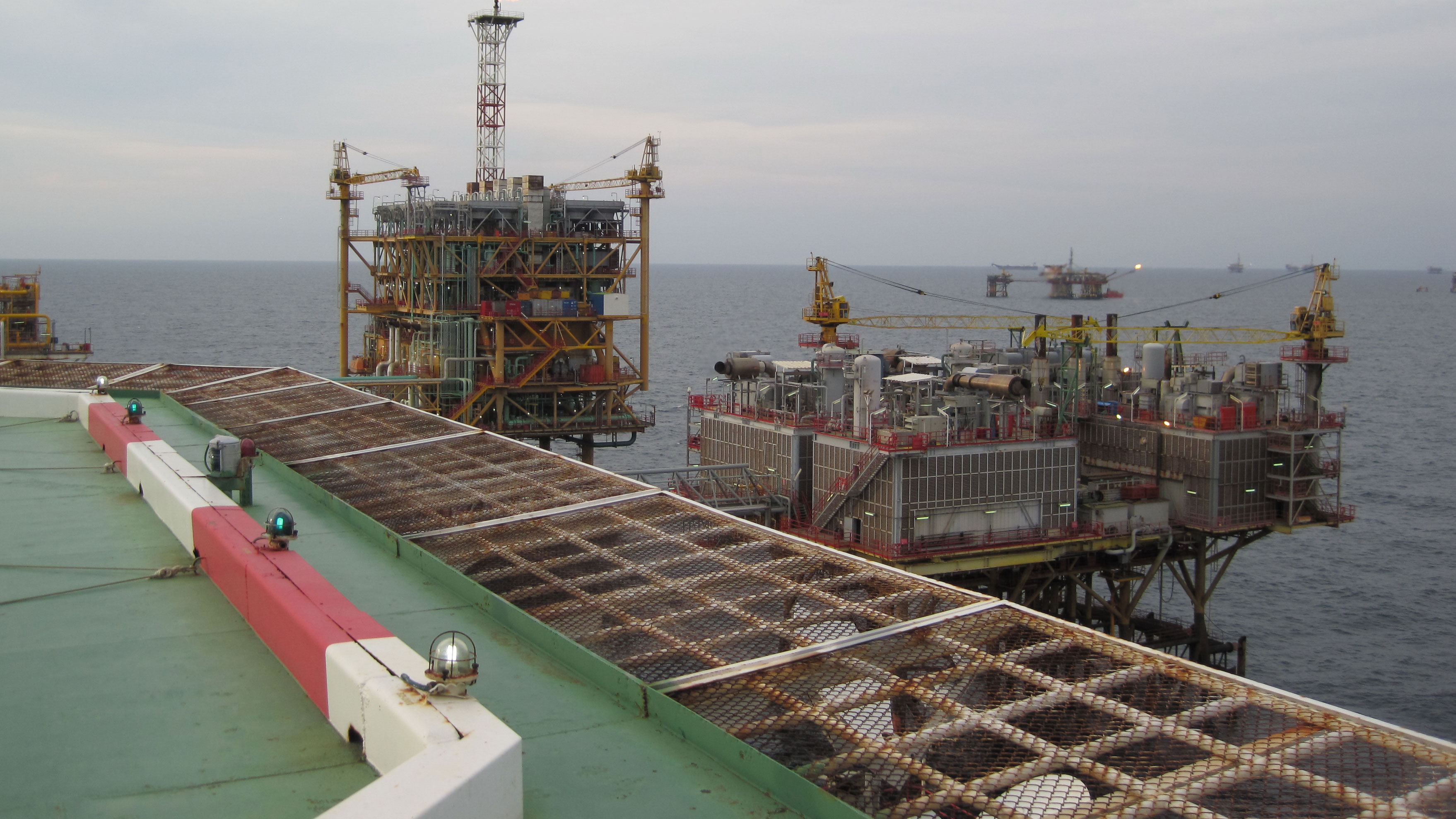 Vietsovpetro targets 5 1 million tonnes of oil in 2014