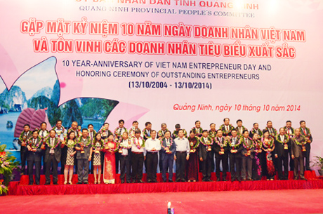 Quảng Ninh Gặp mặt kỷ niệm 10 năm Ngày Doanh nhân Việt Nam