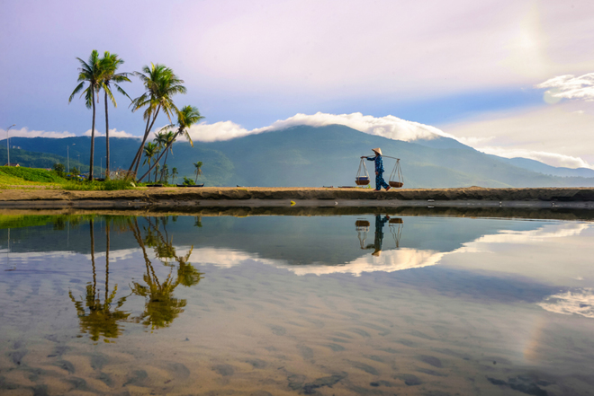 L’aube sur la plage de My Khe
