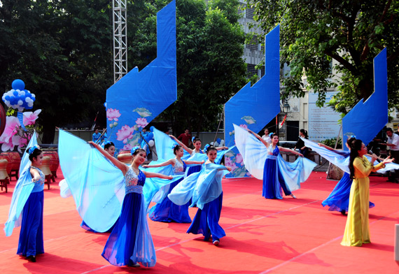 Hà Nội tưng bừng “Ngày hội văn hóa hòa bình”