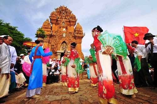 Ninh Thuan prépare la fête de Katê 2014