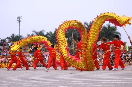 Un millier de personnes participeront au Festival de danse du dragon 2014