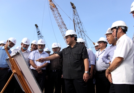 Phó Thủ tướng Hoàng Trung Hải yêu cầu đẩy nhanh tiến độ Trung tâm Điện lực Duyên Hải