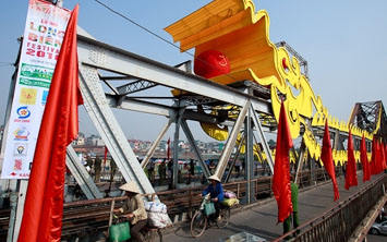 Long Bien bridge festival 2014 scheduled for December