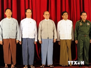 Myanmar President reaffirms commitment to peace, development