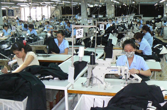 Garment and textile exports likely to hit USD25 billion in 2014