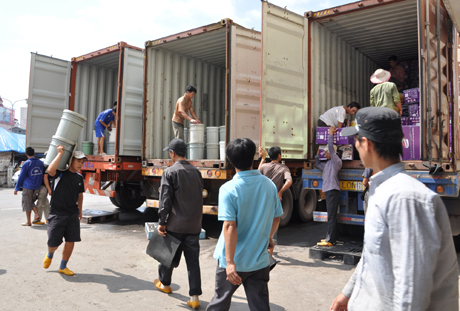 2014年10月份芒街商品进出口额达逾5 83亿美元