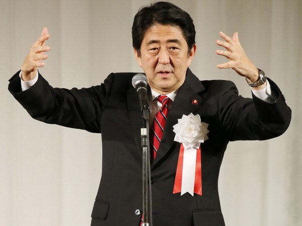 PM Shinzo Abe announces parliament dissolution