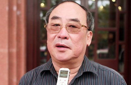 Không thể cứ có khuyết điểm lại đổ cho tập thể
