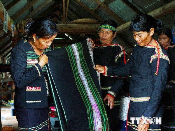 Vietnam participates in textile fair in Venezuela