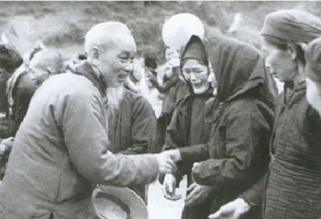 Tư tưởng nhân văn Hồ Chí Minh về chủ nghĩa xã hội ở Việt Nam