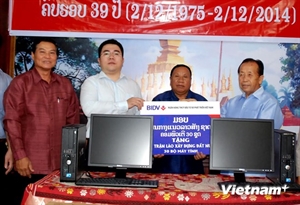 BIDV presents 170 computer sets to Lao agencies