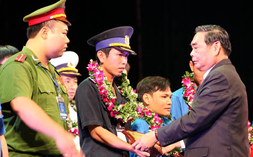 Diverse activities to mark 70th anniversary of the establishment of Vietnam People’s Army