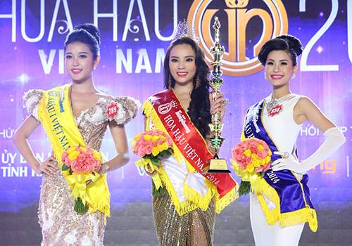 Miss Vietnam 2014 shines on Phu Quoc island