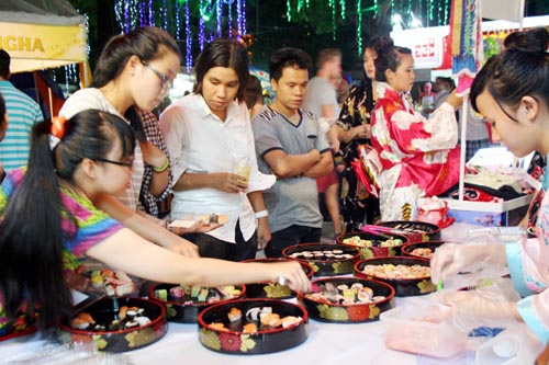 200,000 people come to cuisine festival in Ho Chi Minh city