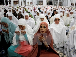 Indonesia marks 10th anniversary of Indian Ocean tsunami
