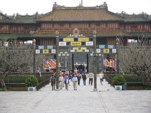 Hue launches golden tourism week to lure more visitors